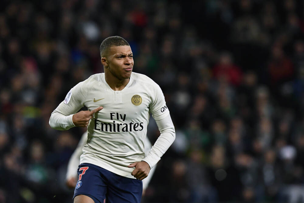 可惜！维尔茨底线精彩过人+倒三角，赫拉芬贝赫打门偏出